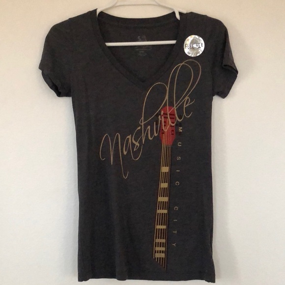 Tops - NWT Nashville Tee